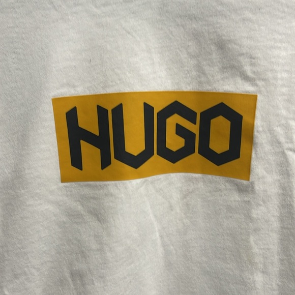 COPY - Hugo white graphic tee size M - Picture 2 of 6